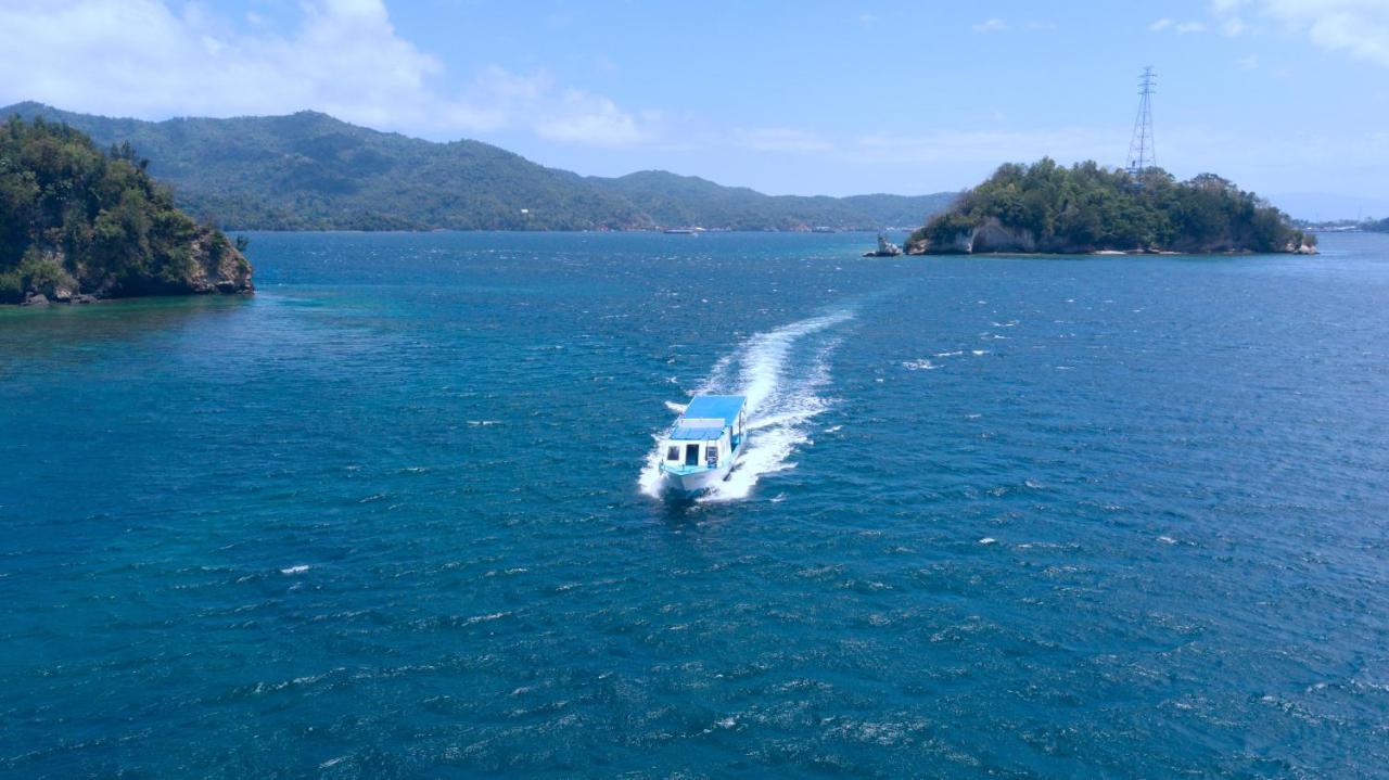 White Sands Beach Resort Lembeh Bitung Экстерьер фото