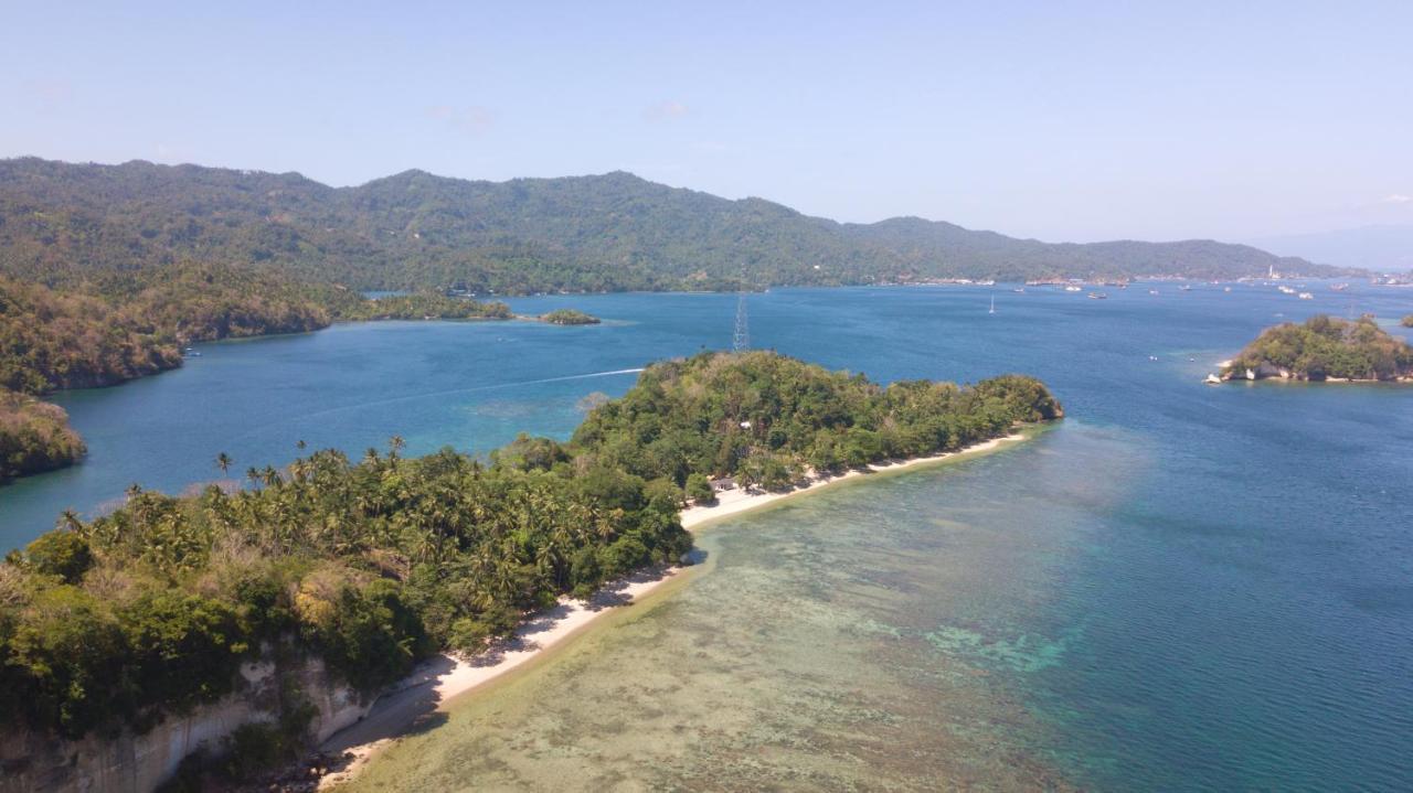 White Sands Beach Resort Lembeh Bitung Экстерьер фото